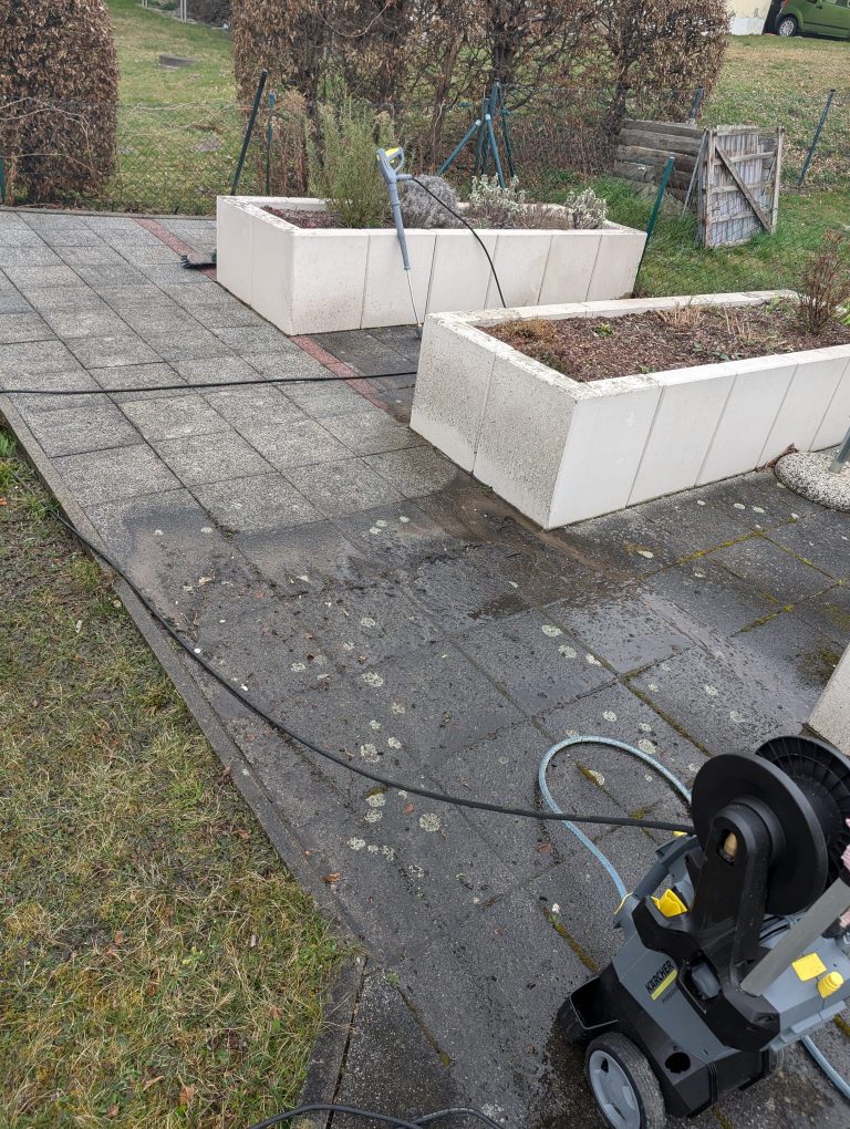 pflasterreinigung mit hochdruckreiniger